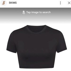 SKIMS - BLACK CROP TOP